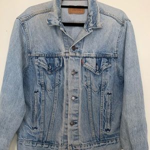 VINTAGE LEVI’S DENIM JACKET